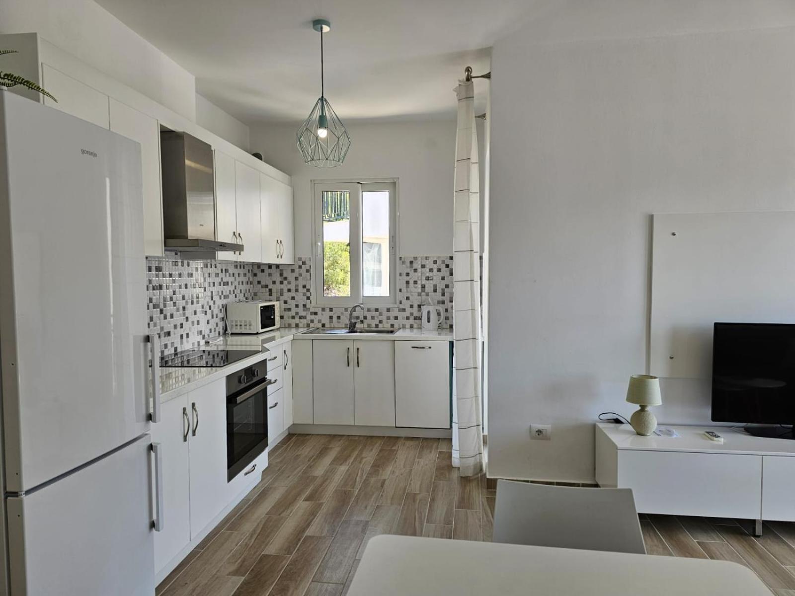 Brand New Apartments ซารานเดอ ภายนอก รูปภาพ